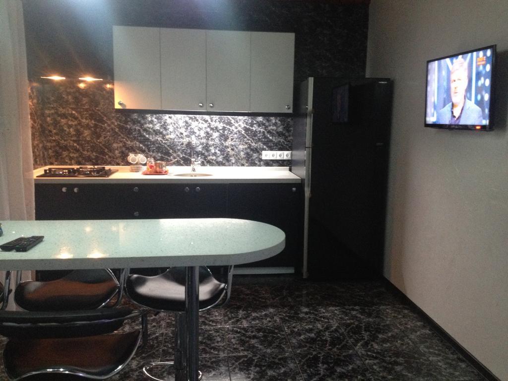 Guest House Maxim Махинари Екстериор снимка