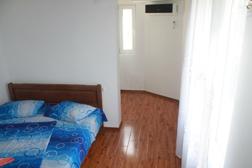Guest House Maxim Махинари Екстериор снимка