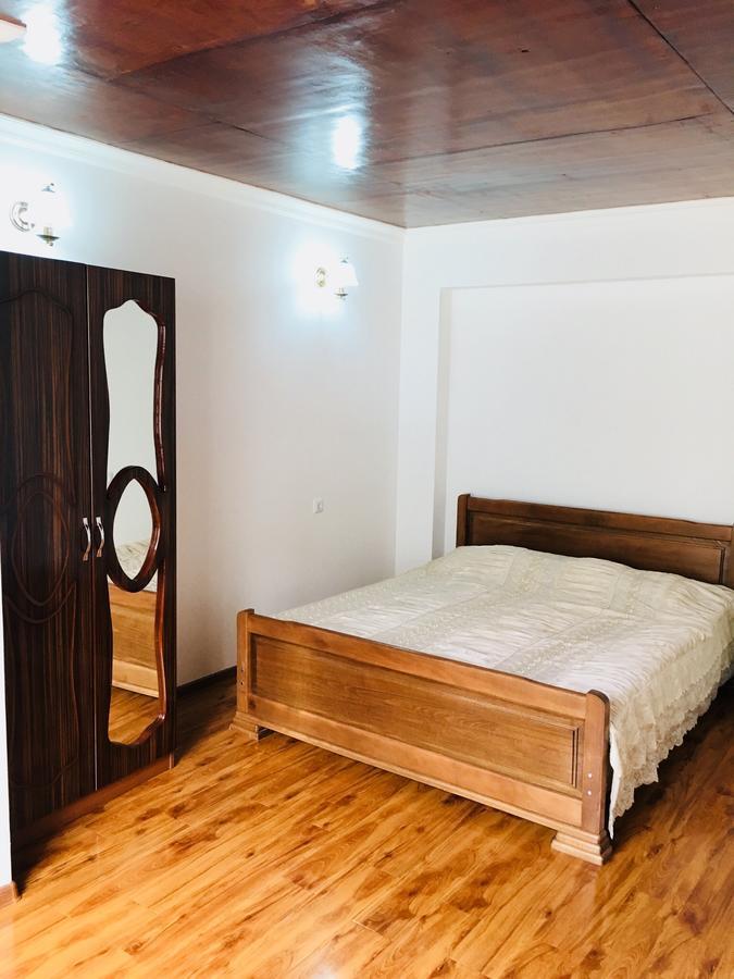 Guest House Maxim Махинари Екстериор снимка